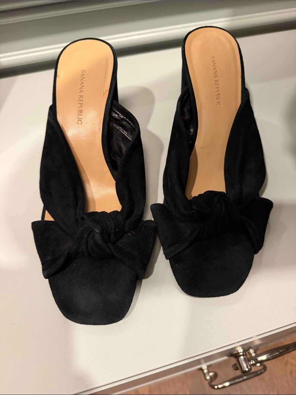 Banana Republic Black Knot-Front Slide Mules